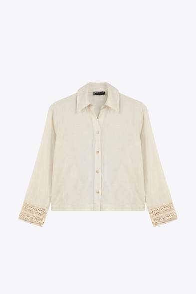 CHEMISE À DÉTAILS EN DENTELLE