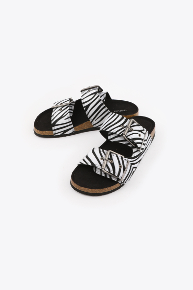 SANDALES ZÉBRÉES À BOUCLES
