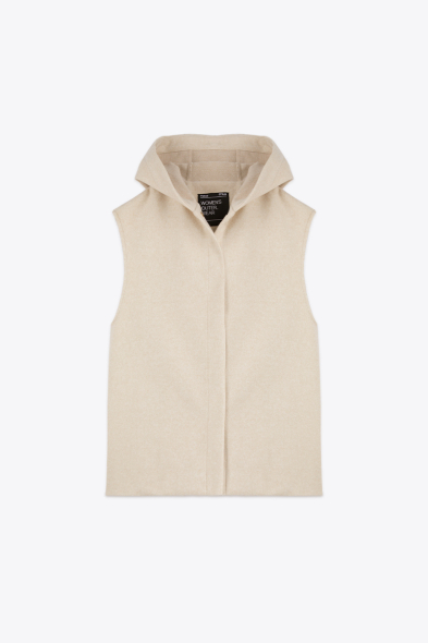 GILET À CAPUCHE 