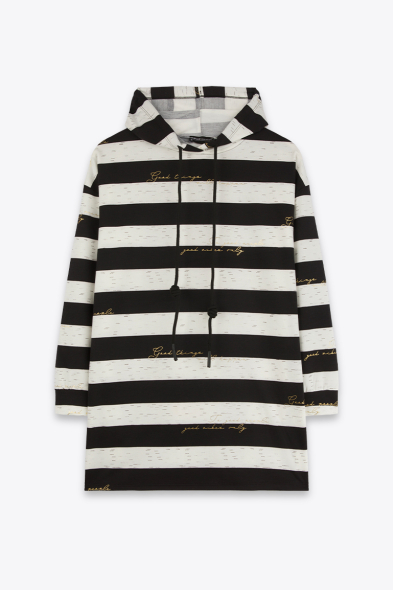 ROBE COURTE À CAPUCHE