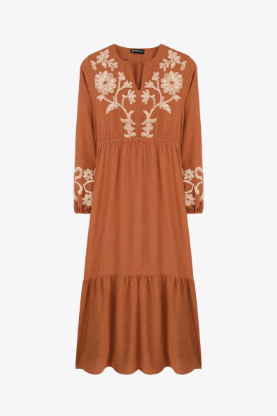 ROBE LONGUE BRODÉE