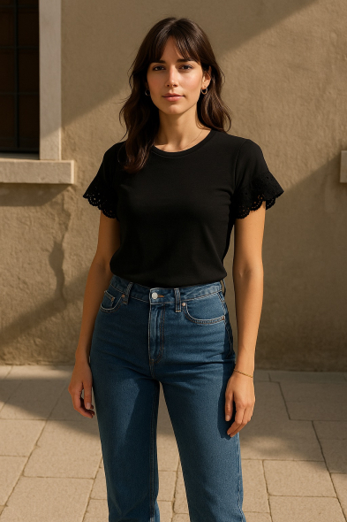 T-SHIRT À MANCHES BRODÉES 