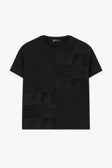 T-SHIRT À DÉTAIL EN DENTELLE