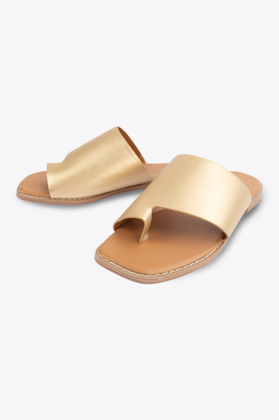 SANDALES PLATES ENTRE-DOIGTS