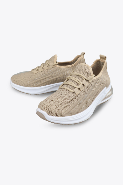 BASKETS À LACETS