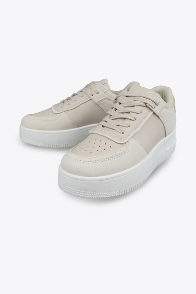 BASKET À LACETS