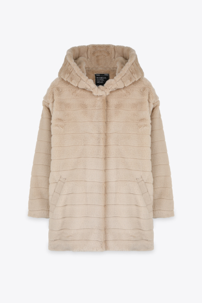 MANTEAU EN FOURRURE