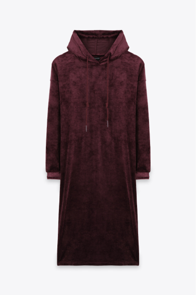 ROBE EN VELOURS À CAPUCHE