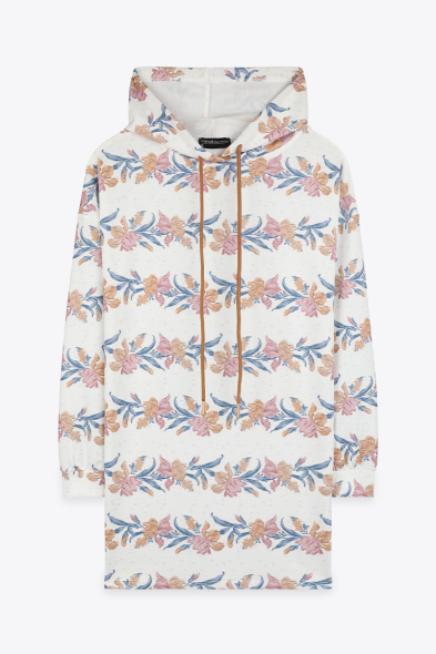 ROBE À CAPUCHE