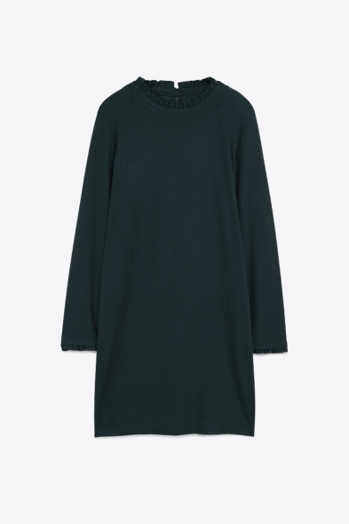 ROBE PULL À PETIT COL