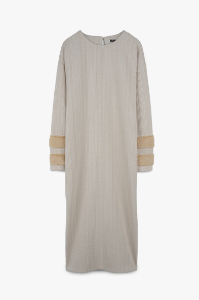 ROBE LONGUE AVEC FOURRURE
